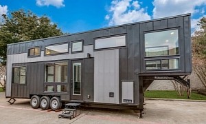 Wilhite Is a Modern Gooseneck Tiny House That Brings the Outdoors Inside