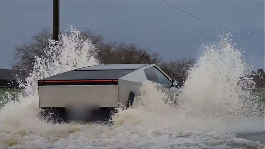 Tesla Cybertruck with Wade Mode on goes through the water