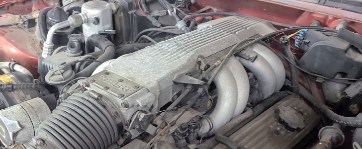 305-cui V8 motor under the hood of 1988 Camaro IROC-Z