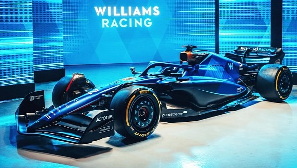 2023 Williams F1 Team livery on FW44