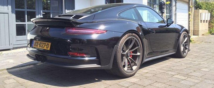 Wingless Porsche 911 GT3 RS Spotted In The Netherlands
