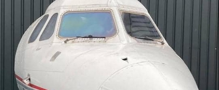 This is Winnie, the cockpit of a Hawker Siddeley 125 Dominie that lives in someone's backyard