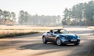 Winter Is the Perfect Season for a Mazda MX-5, Apparently