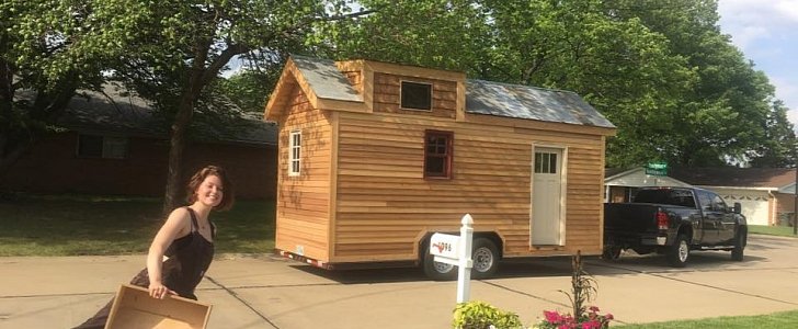 Woman builds tiny house on wheels, thieves steal it in St. Louis
