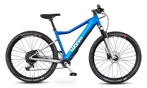 Woom UP 6 Is a Kids Hardtail e-MTB Worthy of Hanging With Older Siblings