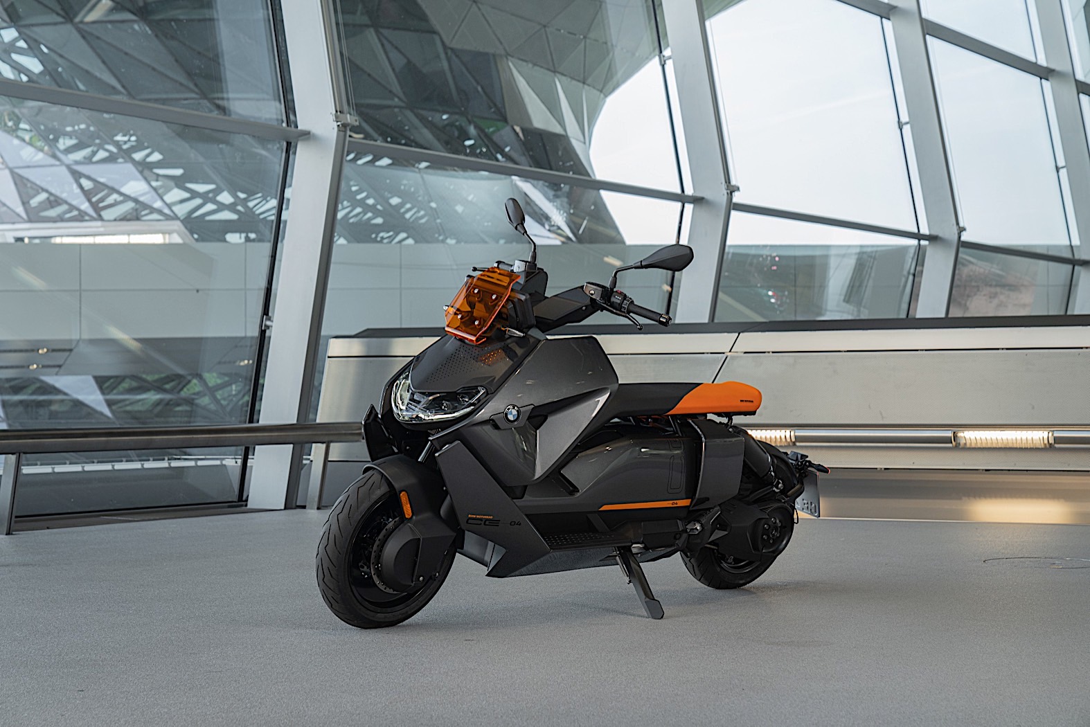 World's 10 Best Motor Scooters in 2023 - autoevolution