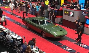 World's Most Highly Optioned 1969 Dodge Hemi Daytona Sets Record at Auction
