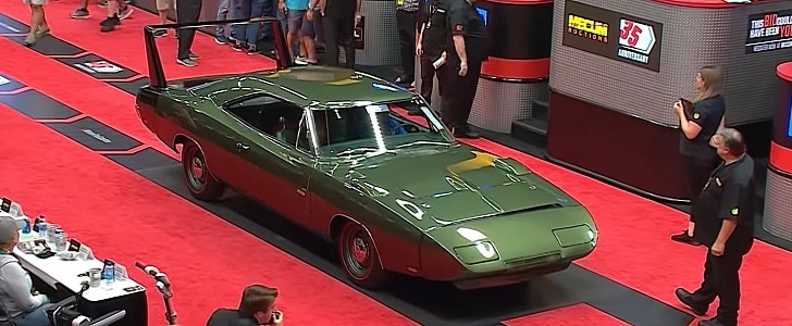 World's Most Highly Optioned 1969 Dodge Hemi Daytona Sets Record at Auction  - autoevolution