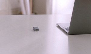 World's Smallest Wireless Mouse Is the Size of Two Quarters, Also Acts as a Laser Pointer