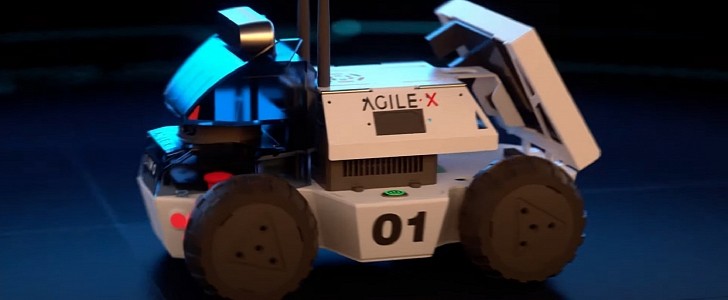LIMO multi-modal mobile robot with AI modules