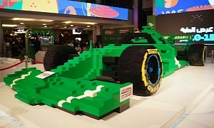 World’s Largest Formula 1 LEGO Car Has Half a Million Bricks