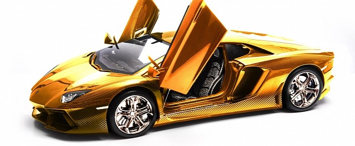 Car model maker Robert Gulpen aimed for the world's most expensive model car, with a Lamborghini Aventador model carved out of solid gold
