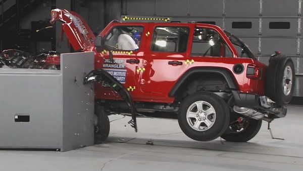 Jeep Wrangler and Ford Bronco Crash Tests Are Among the Most-Watched of  2022, Says IIHS - autoevolution