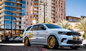 Wrapped Dodge Durango “HellKat” Looks Like a Golden Kitty but It's a Busy Bee