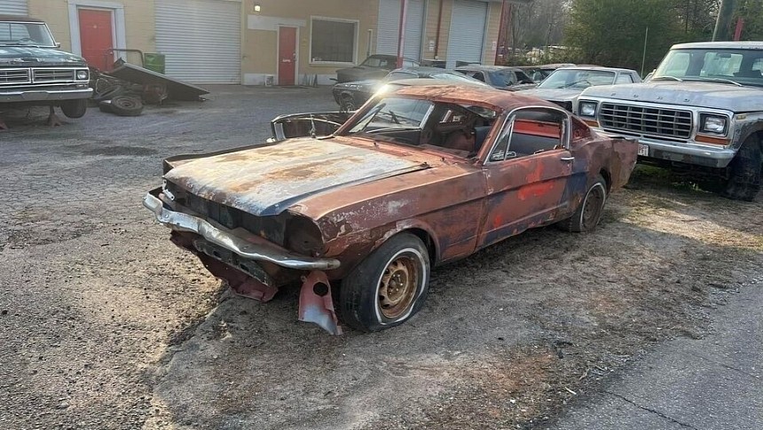 Wrecked 1965 Mustang Fastback Somehow Doesn’t Want to Give Up ...