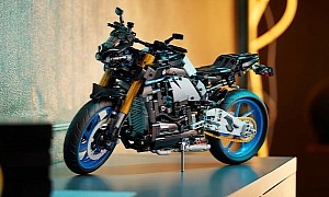Yamaha MT-10 SP Comes Together from 1,478 LEGO Pieces, Just as Naked as the Real Deal