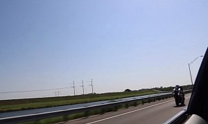 Yamaha R1M Races a Nissan R35 GT-R On the Highway, Covers It in Shame <span>· Video</span>