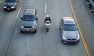 Year-Long Study Shows No Increased Danger when Splitting Lanes