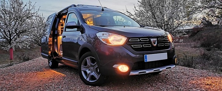 https://s1.cdn.autoevolution.com/images/news/yevana-converts-any-dacia-dokker-stepway-into-cozy-affordable-moonlight-campers-184479-7.jpg
