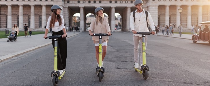 Link e-scooters