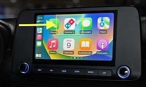 You Can Now Order Pizza from CarPlay Because Apparently Everybody Wanted This