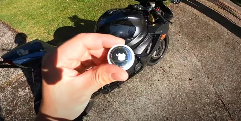 Motorrad-Tracking mit Apple AirTags