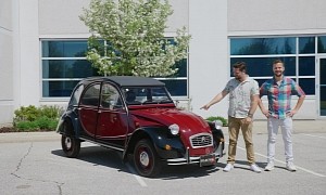 YouTubers Drive Citroen 2CV, Admit It's a Fun Classic With a Distinct Driving Experience