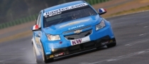 Yvan Muller Tests Chevrolet Cruze for the First Time, in Valencia
