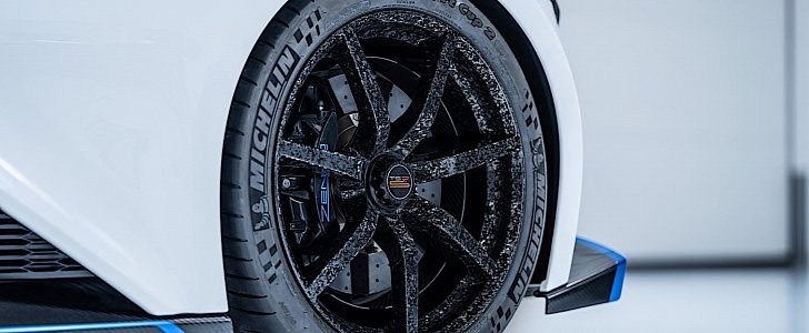 Zenvo TSR-S fragmented carbon fiber wheel