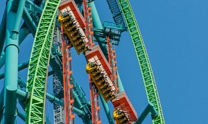 Zumanjaro Is the World's Tallest Freefall Drop: 415 Feet at 90 MPH in 6 Seconds