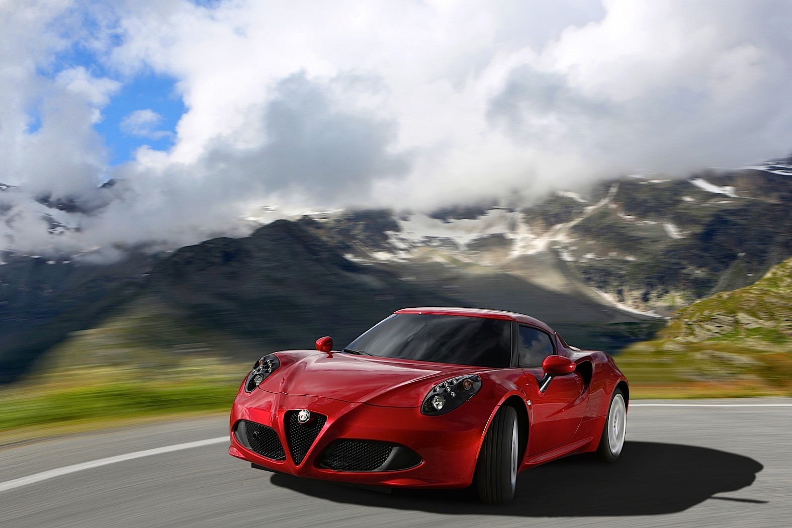 2015 Alfa Romeo 4C Review - autoevolution