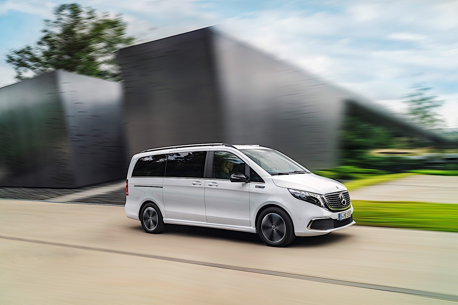 2020 Mercedes-Benz EQV Review - autoevolution