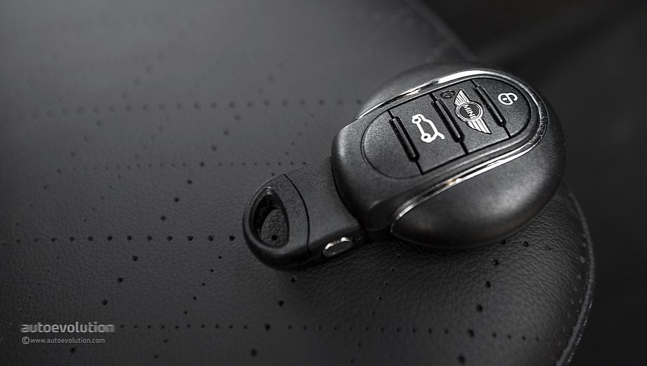 2014 MINI Cooper S Review - autoevolution