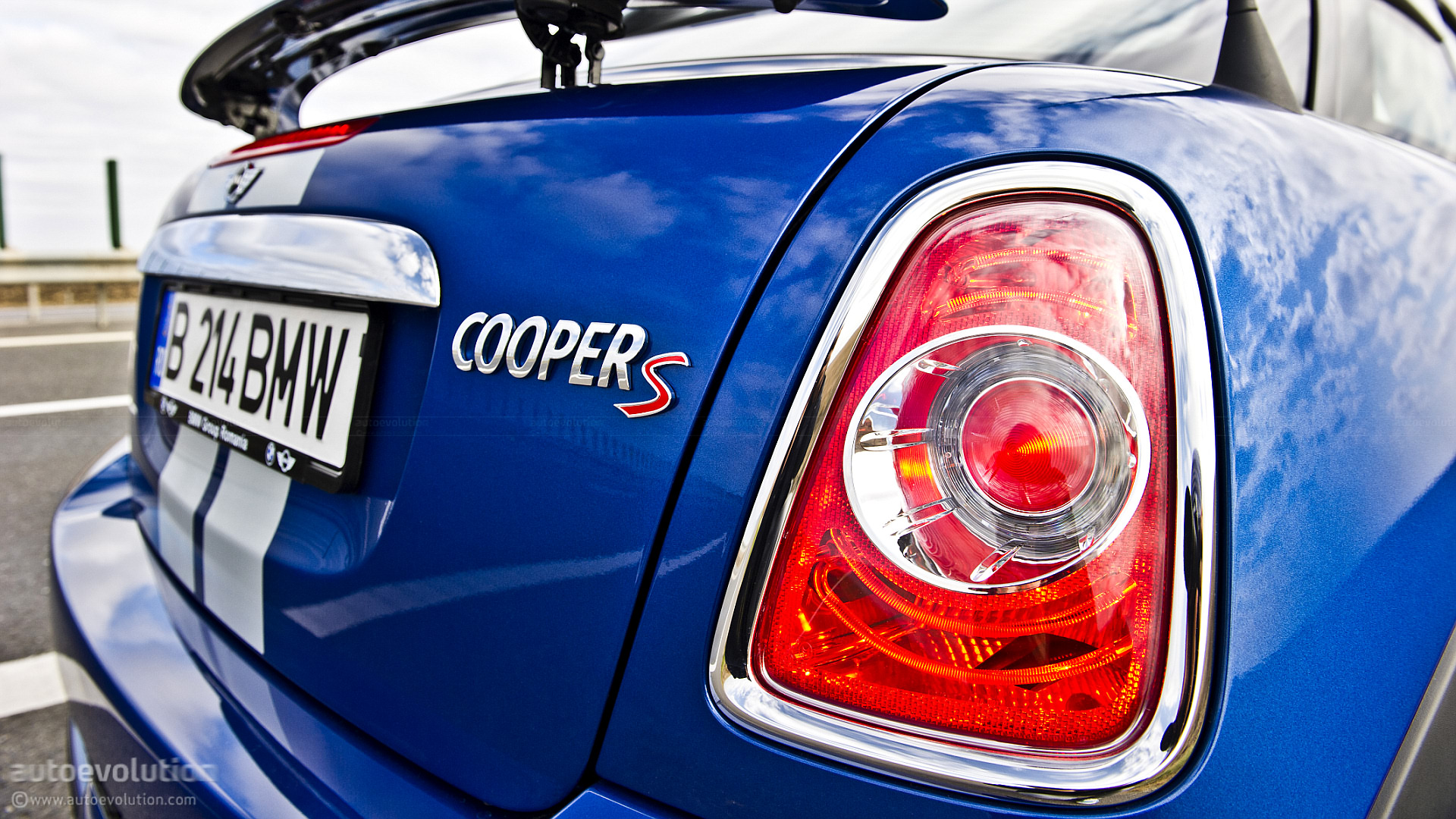 MINI Coupe Cooper S Review - autoevolution