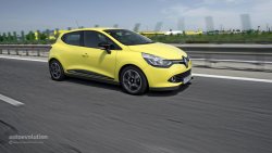 2013 RENAULT Clio TCe driving