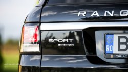 2014 Range Rover Sport badge