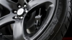 SRT logo on Viper wheels