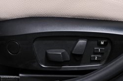 BMW X1 driver seat controls