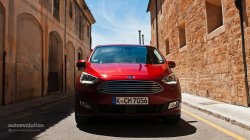 2015 Ford C-Max front