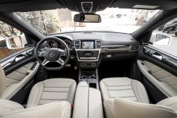 2014 MERCEDES-BENZ GL63 AMG interior: front