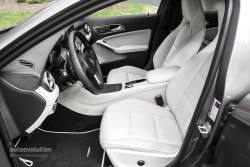 2015 MERCEDES-BENZ GLA250 4Matic front seats
