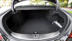2014 MERCEDES-BENZ S63 AMG luggage compartment