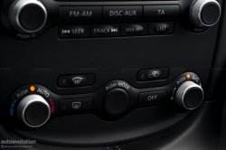 Nissan 370Z Roadster climate control