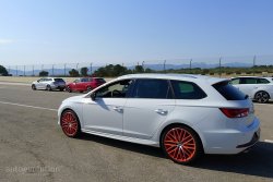 2015 SEAT Leon ST Cupra with orange rims