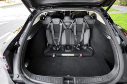 TESLA Model S luggage compartment