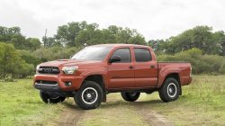 2015 Toyota Tacoma TRD Pro side view