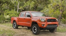 2015 Toyota Tacoma TRD Pro going over bump