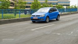 2014 VOLKSWAGEN Polo Facelift city driving