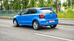 2014 VOLKSWAGEN Polo city driving