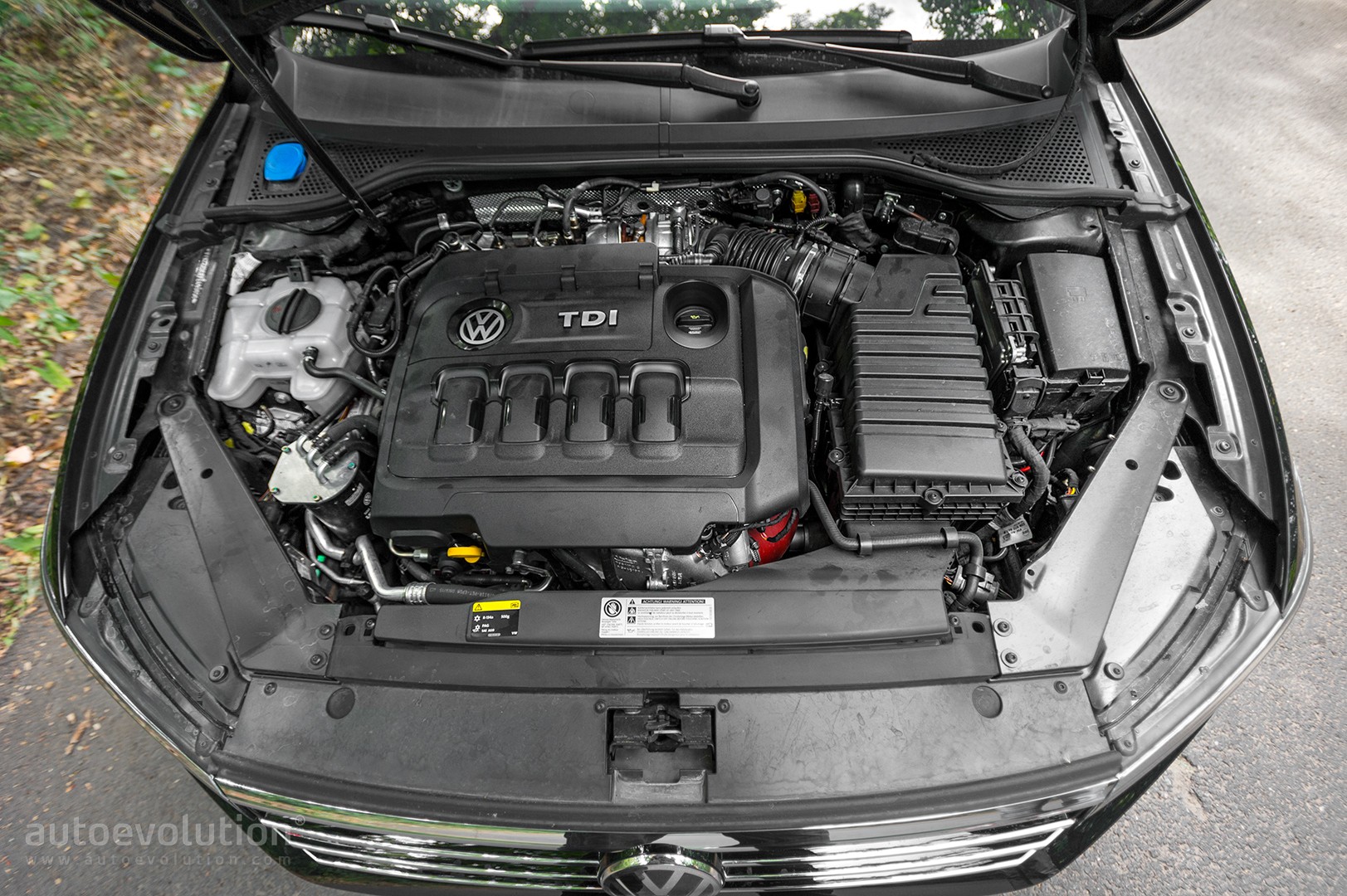 2016 Volkswagen Passat 2.0 BiTDI 4Motion Review - autoevolution